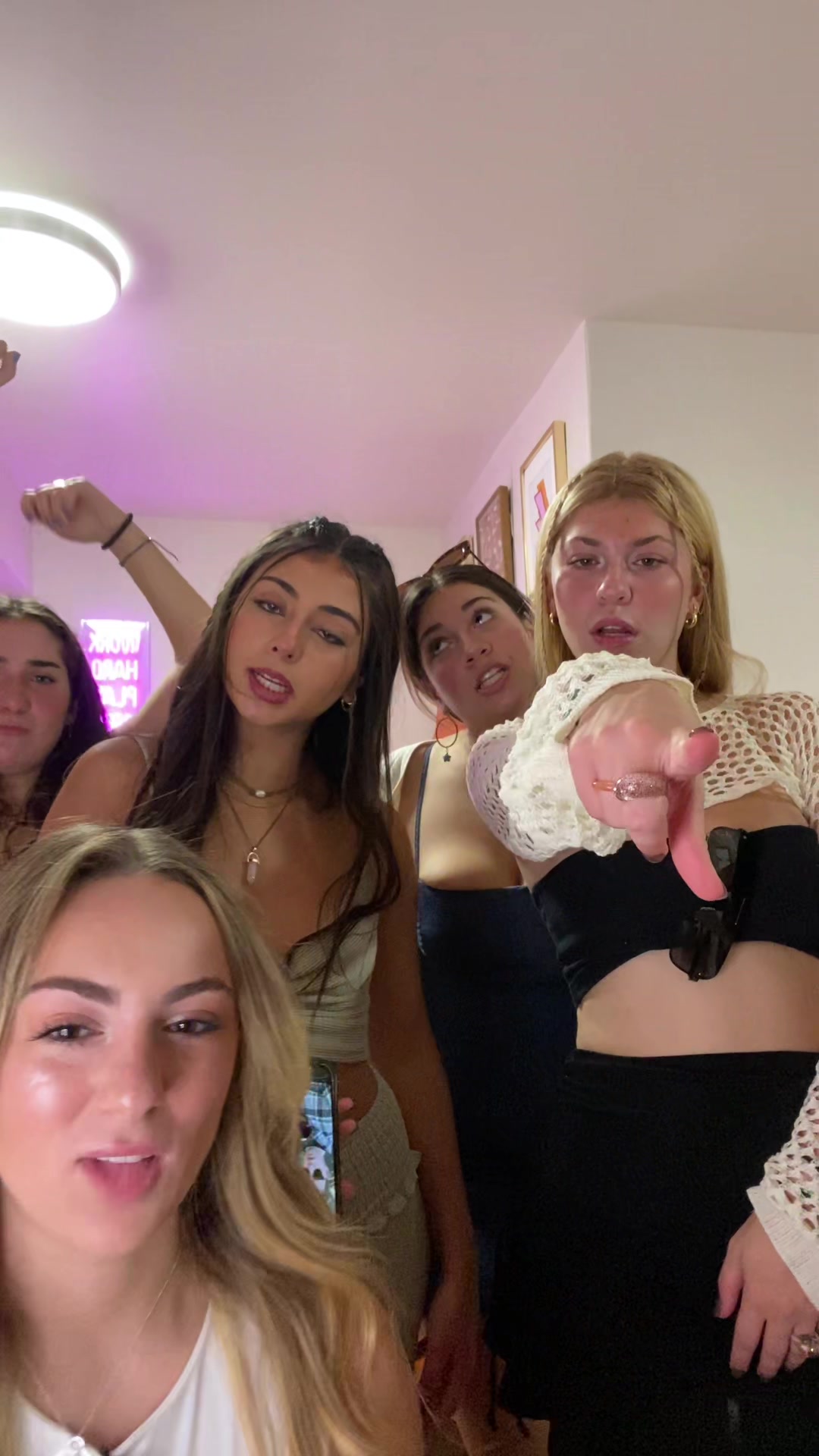 @Sadipoo