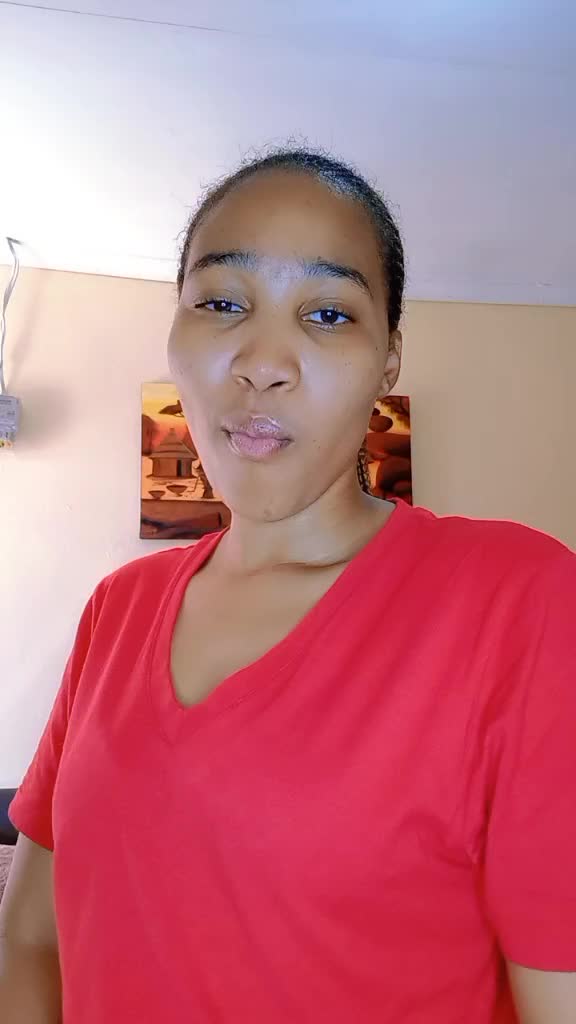 @YT: KRISIEY LOUW