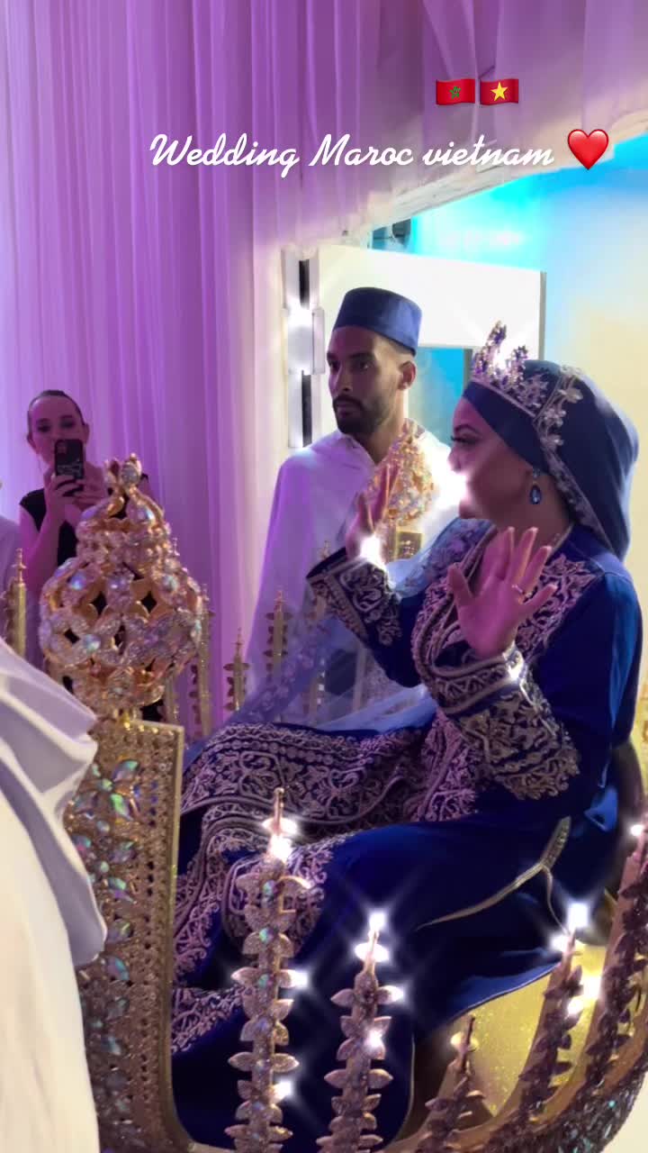 @Moderna Caftan