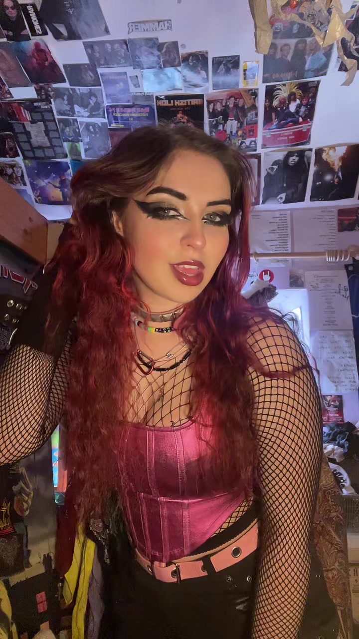 @Lily _Cooze_Xx
