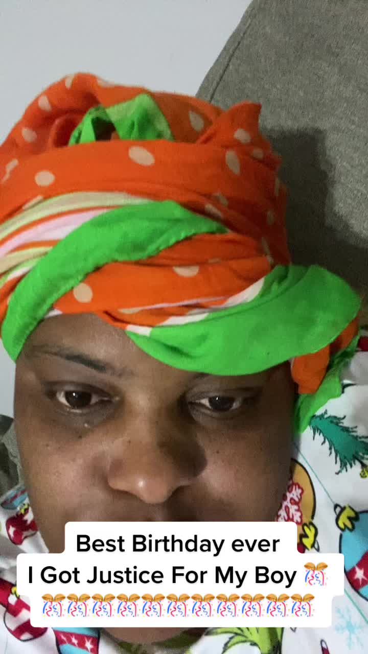 @ColorMeHawttStuff