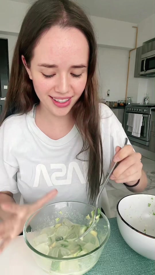 @Sara&iacute; Meza