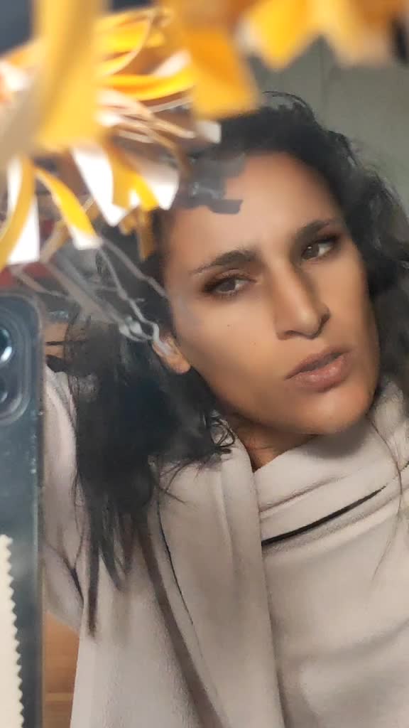 @Fafalafada