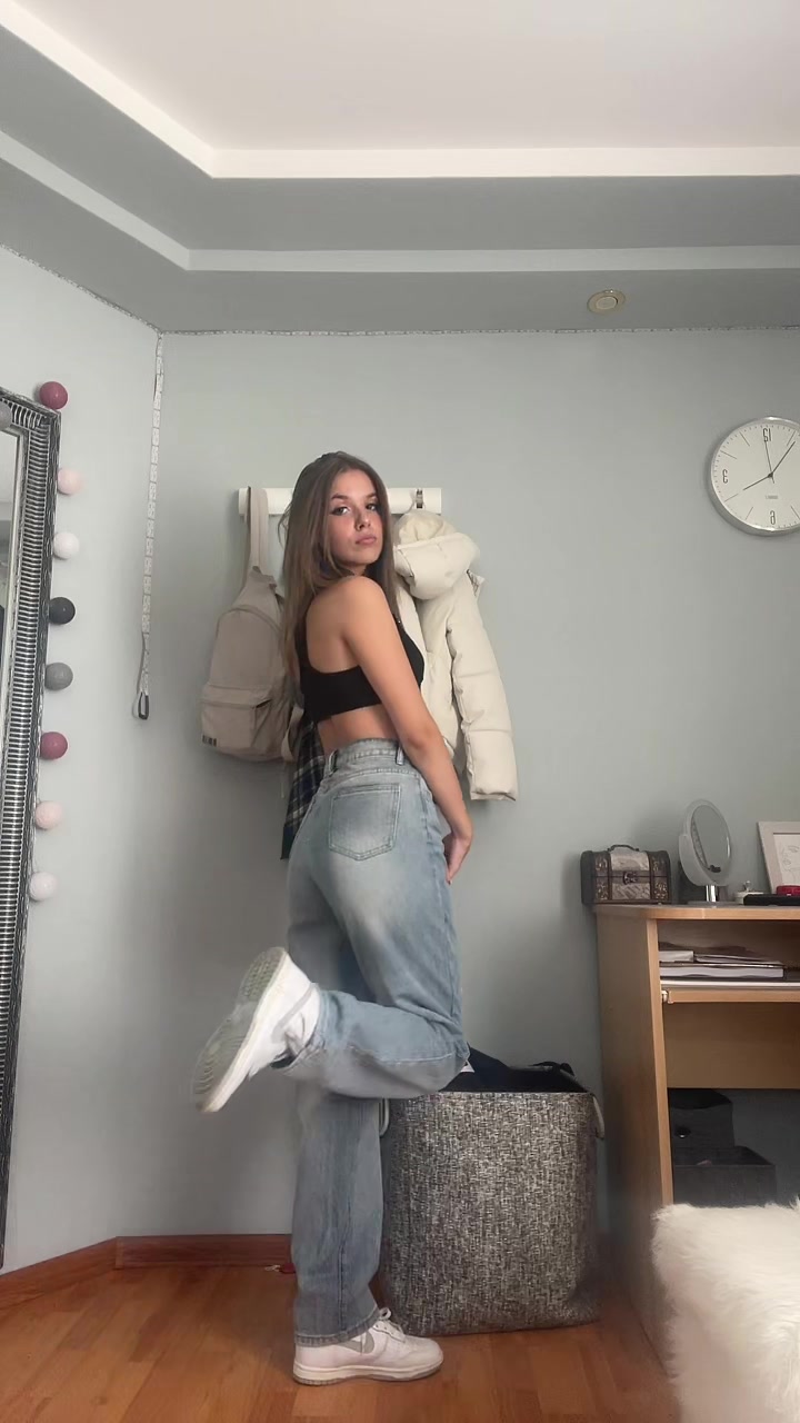 @Denisa_.bls