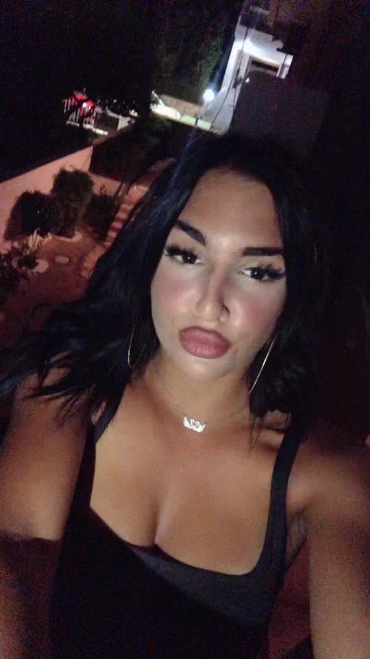 @Arina 🤍