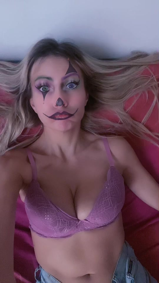 @vanessaedenofficial