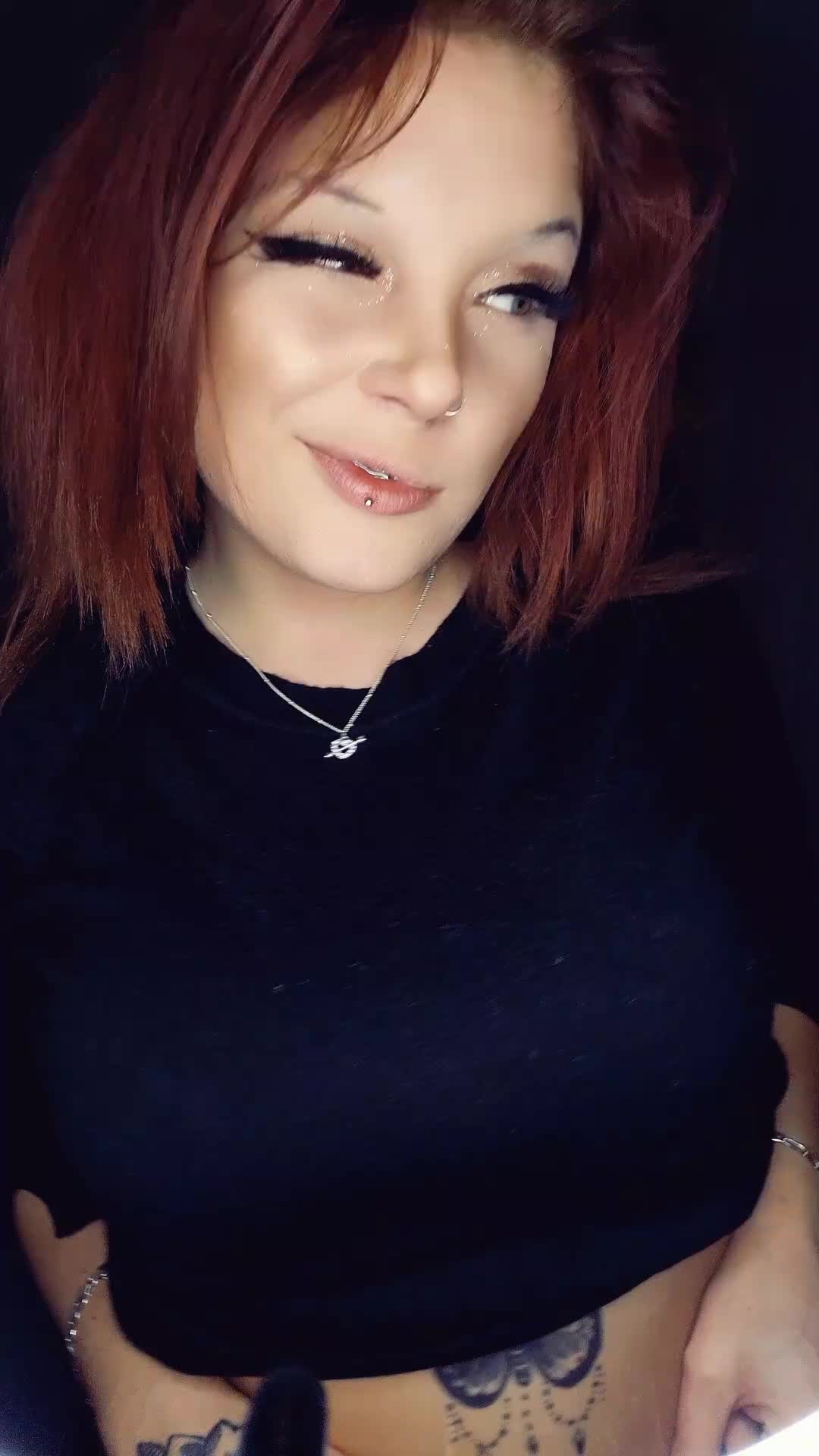 @Laraloooou 🦋🦦