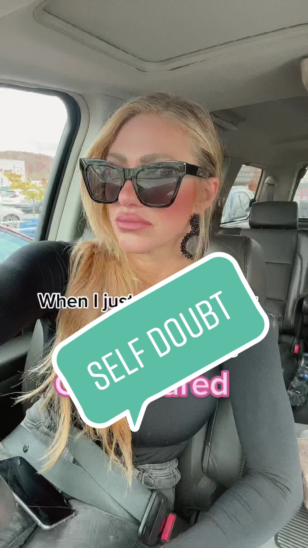 @M E L I N D A🦋