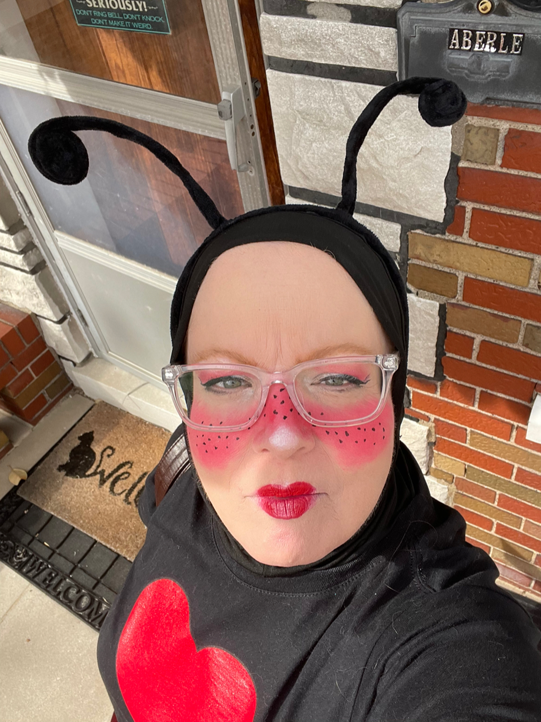 @Sister Minnie Pause