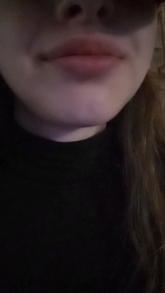 @🧛&zwj;♀️🇷🇴