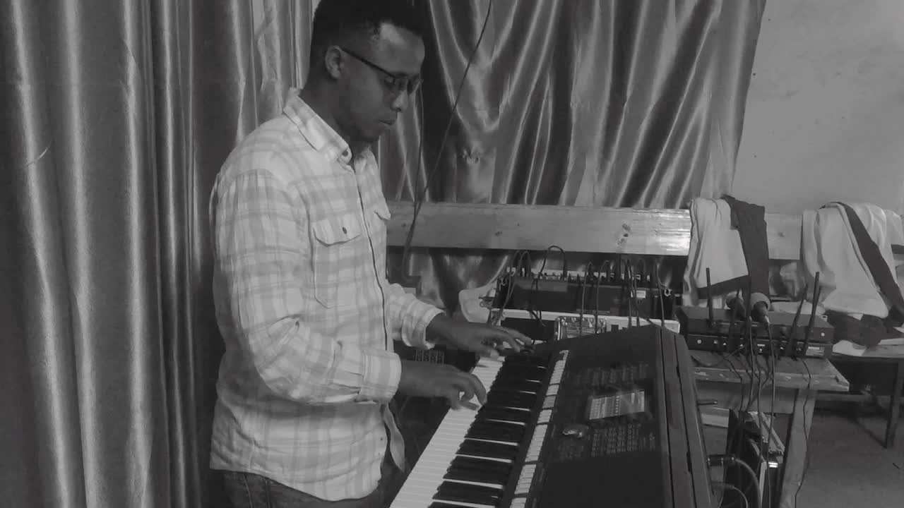 @Eyasu fikre (Josh)🎹🎸🇪🇹