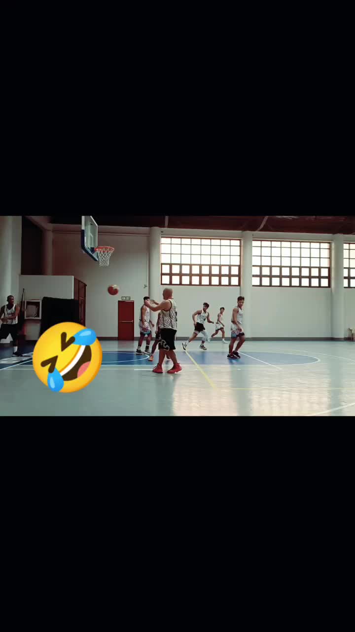 @ELCREZZ