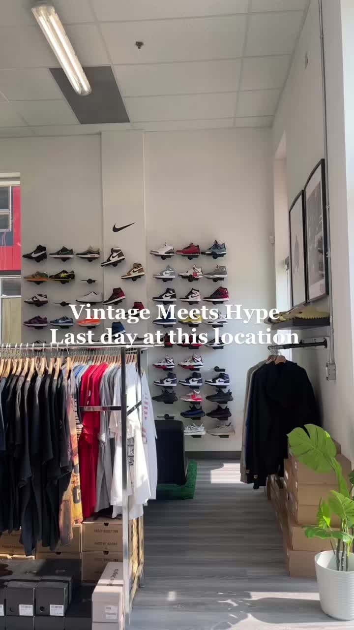 @Vintage Meets Hype