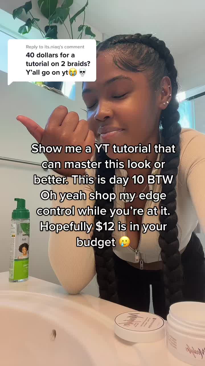 @MONET NICOLE