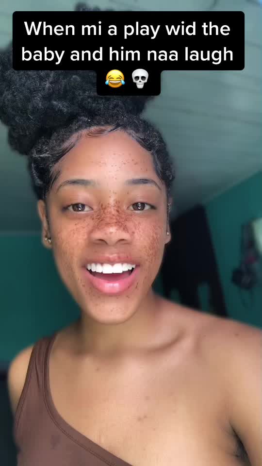 @queen_cara_mel
