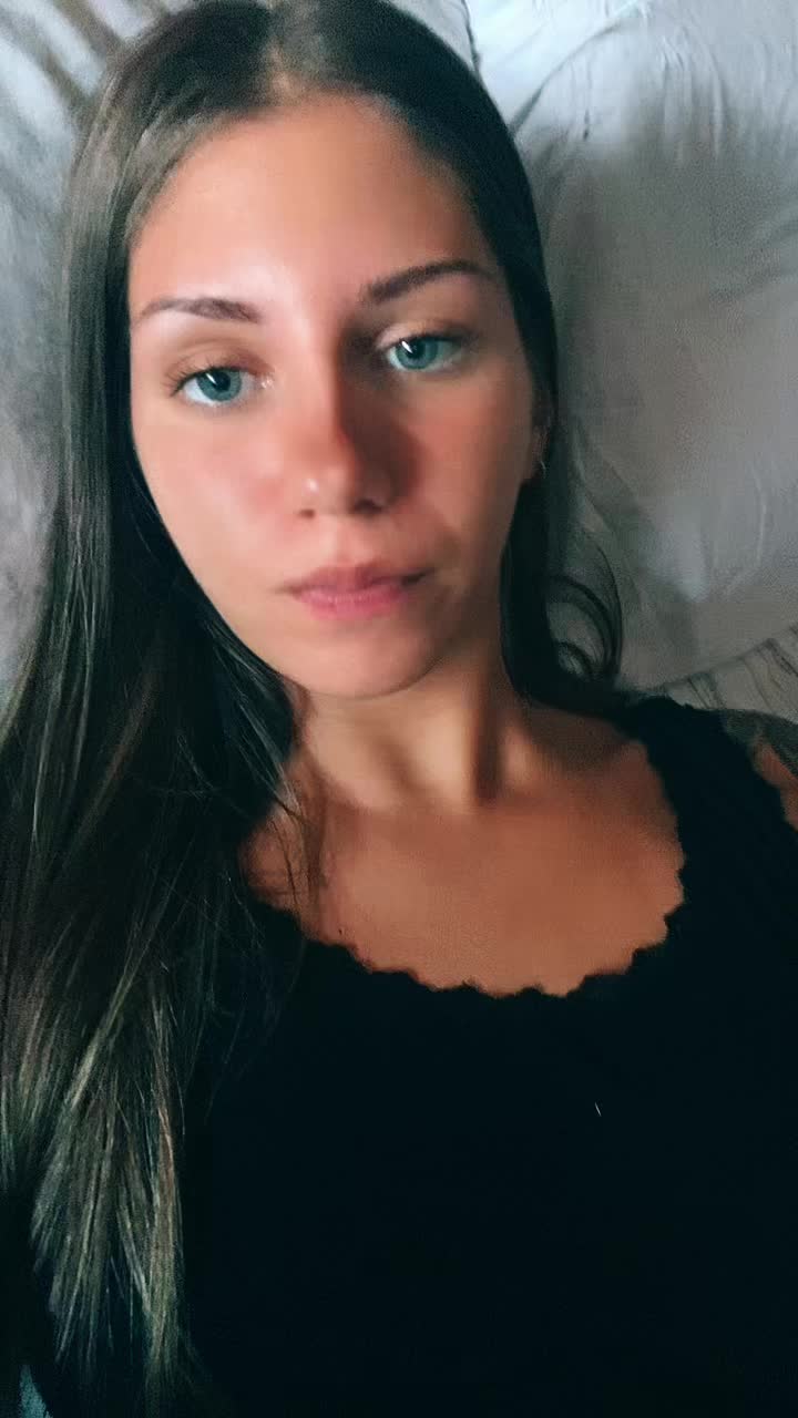 @𝓜𝓸𝓷𝓲.🖤✨