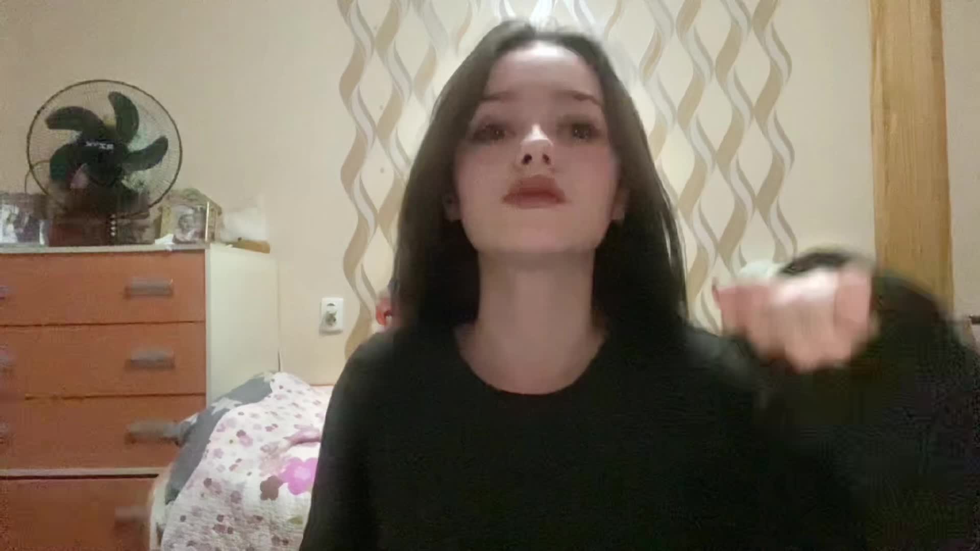 @вероніка троль