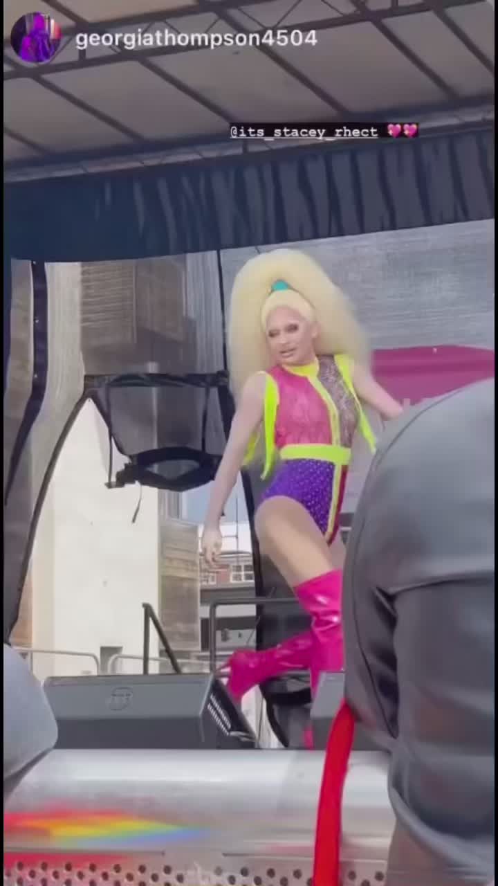 @itzstaceyrhect