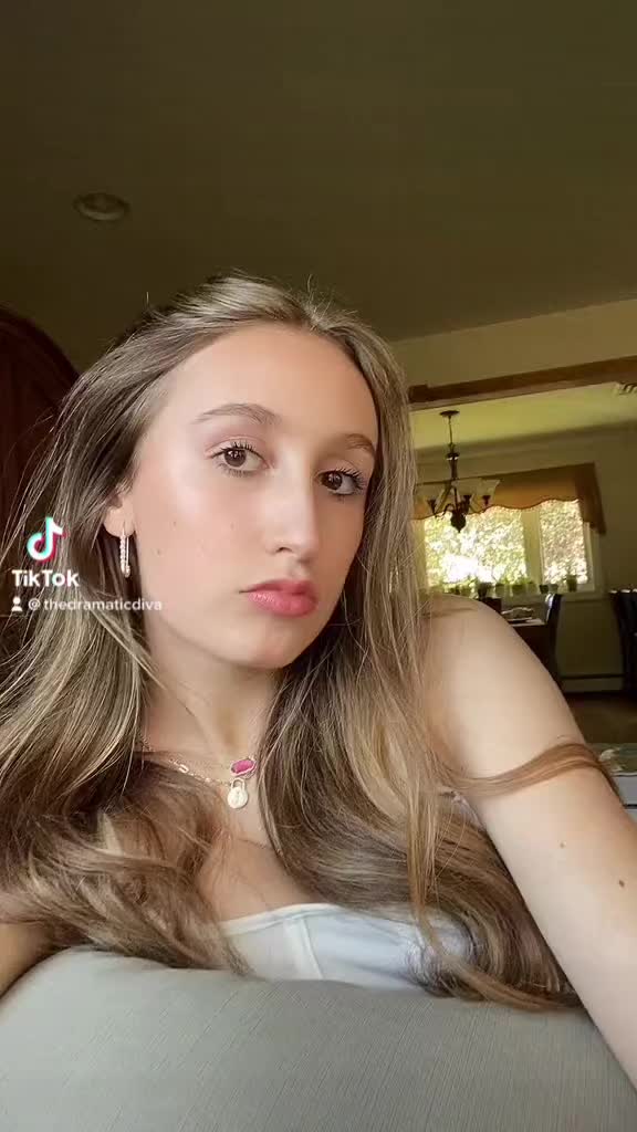 @laurenemartino