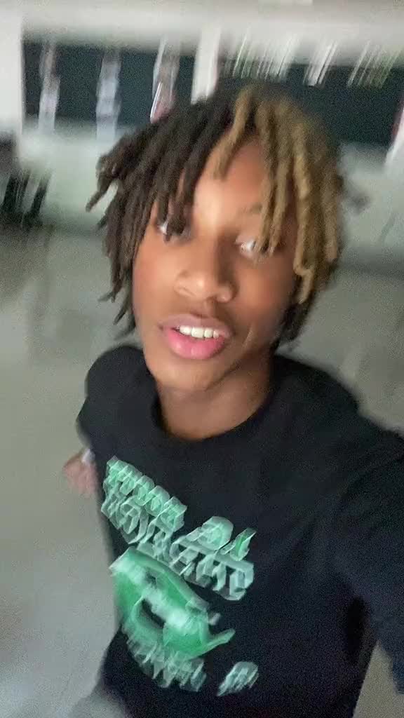 @Tris👨🏿🦰