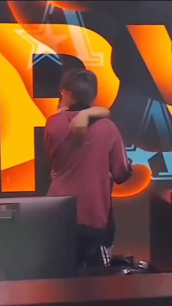 @SH1MXZU