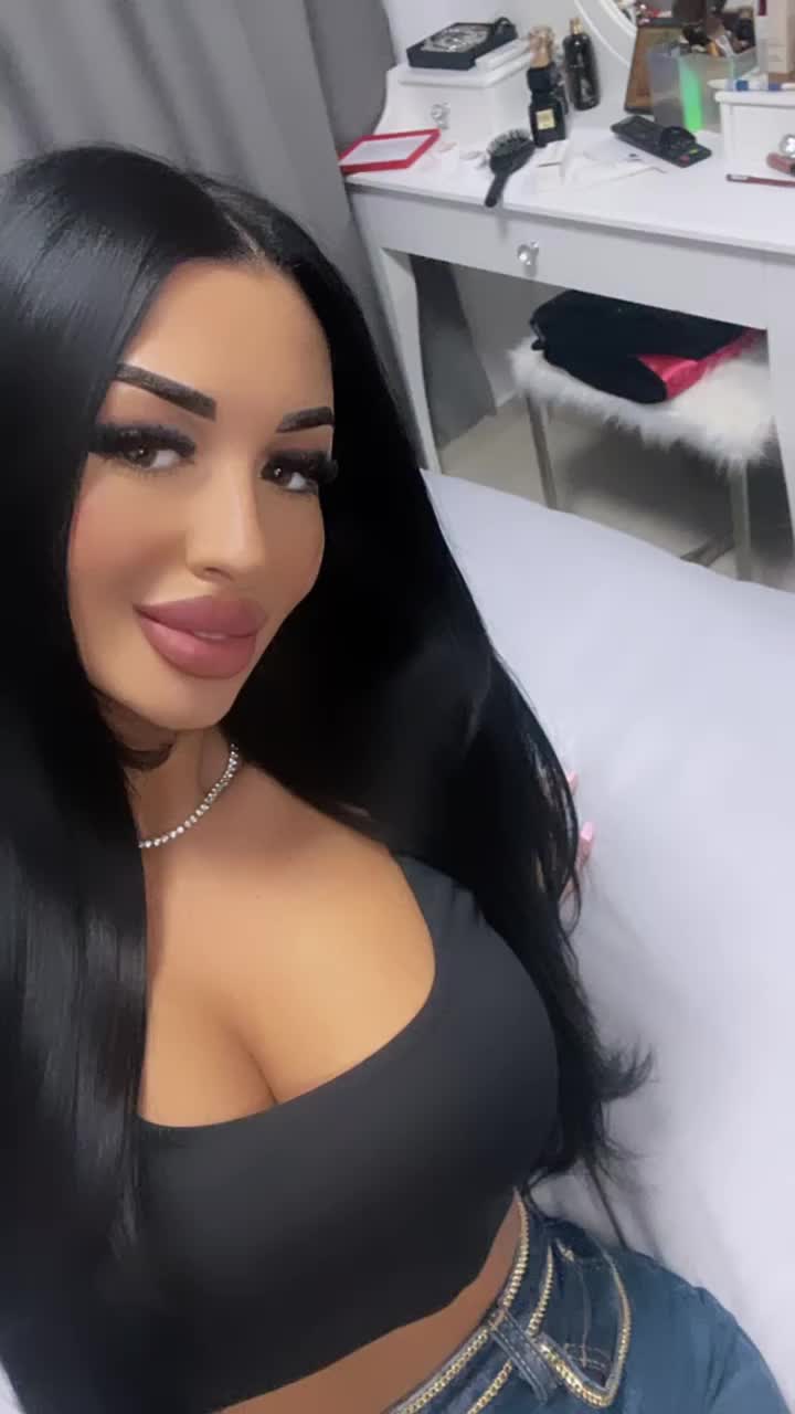 @Daiana.official