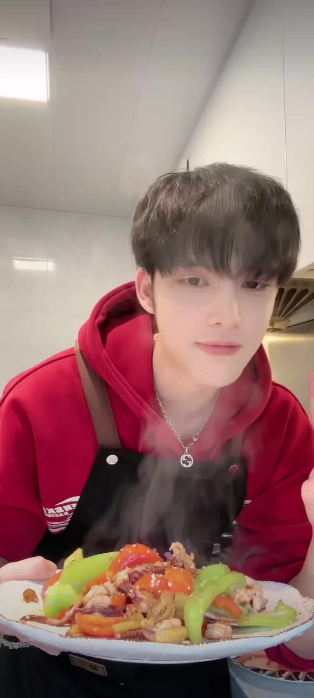 @英俊的中国男人