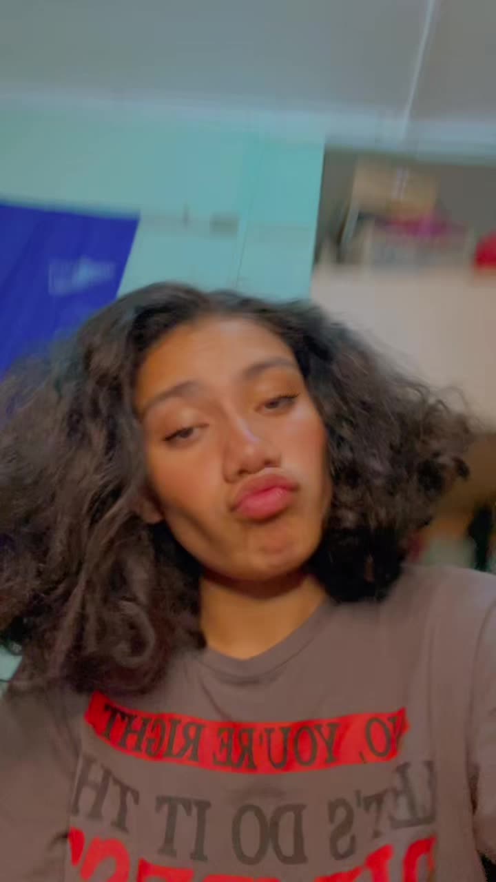 @Ellenoah
