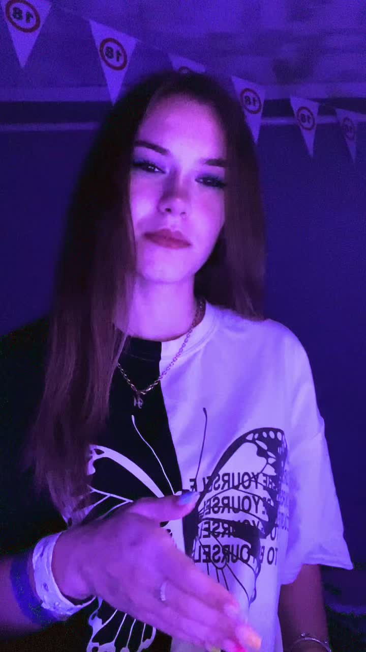 @👸🏽