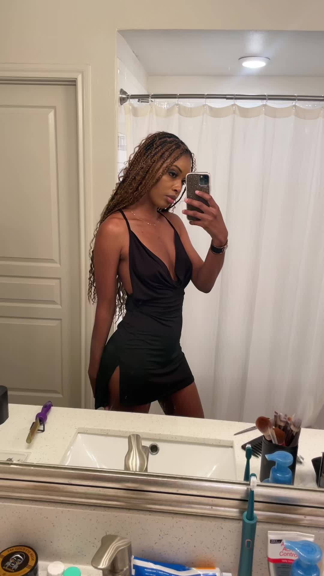 @iamcinnamonwilliams