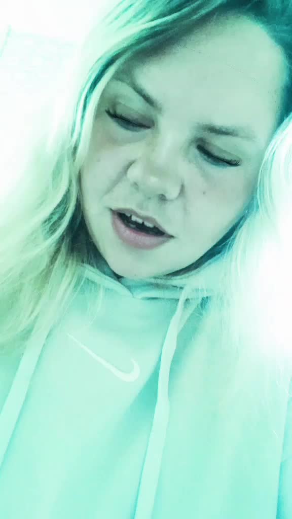 @sharova_aleksa