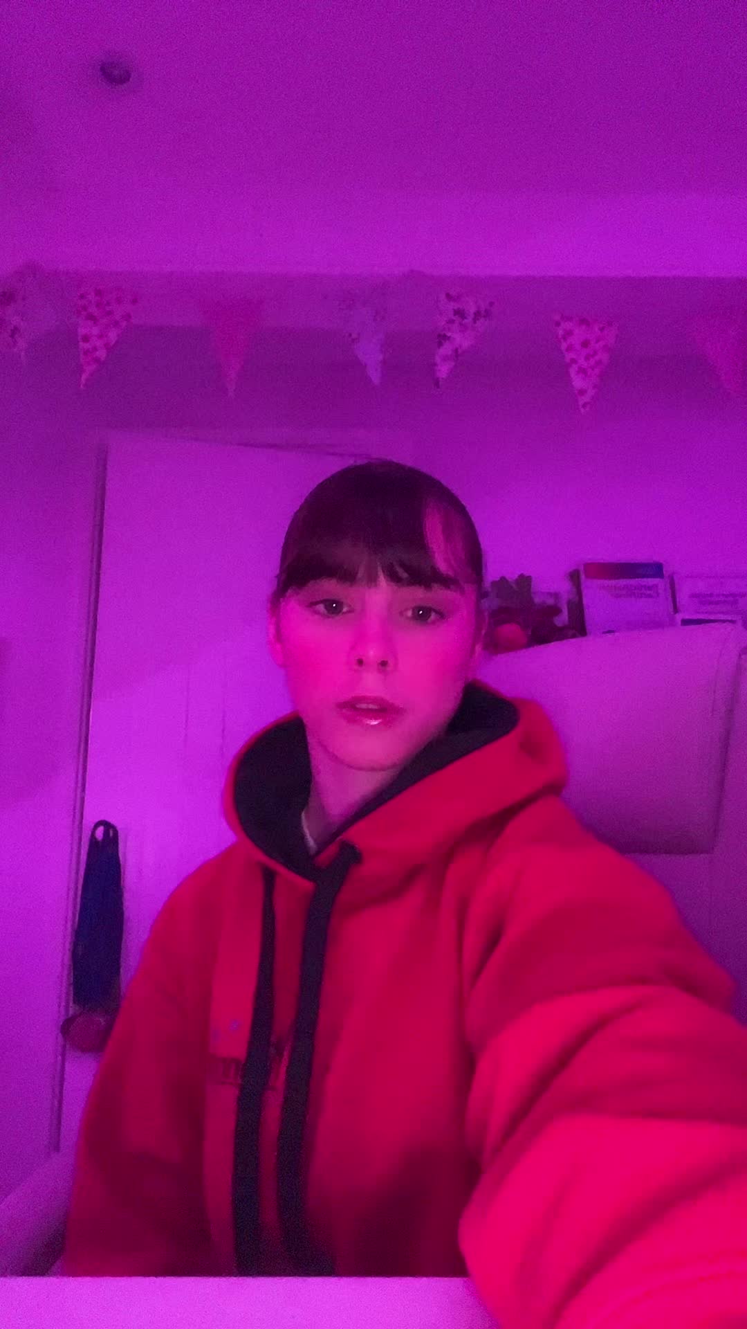 @𝓔𝓶🫶
