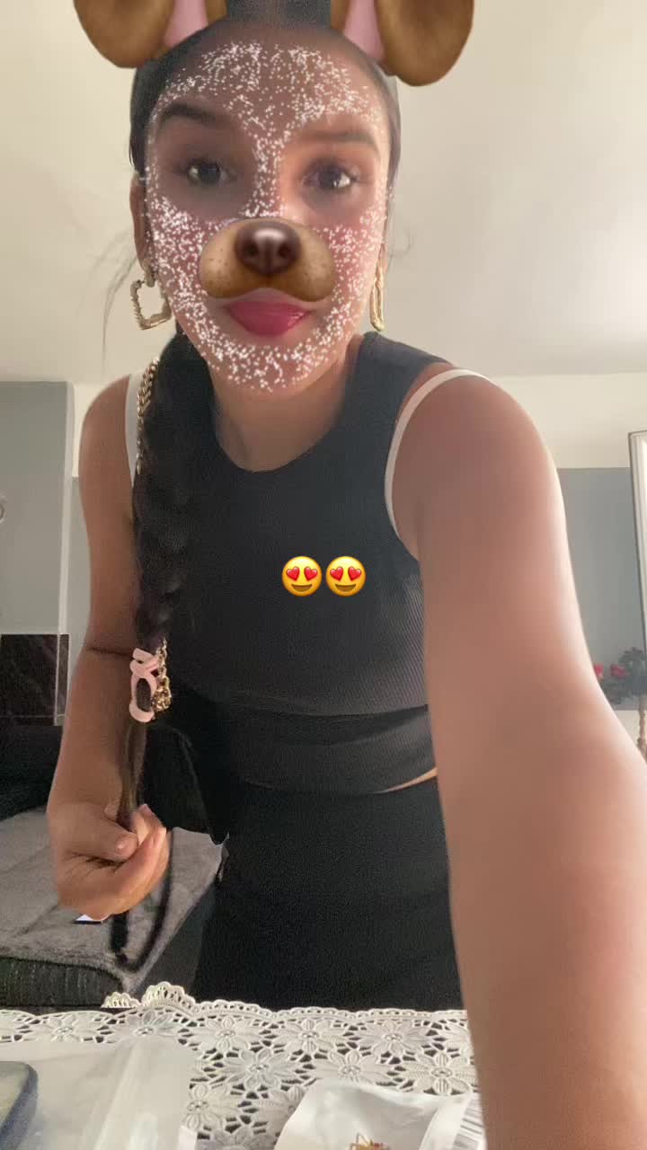 @Nikola Reziova_official_učet