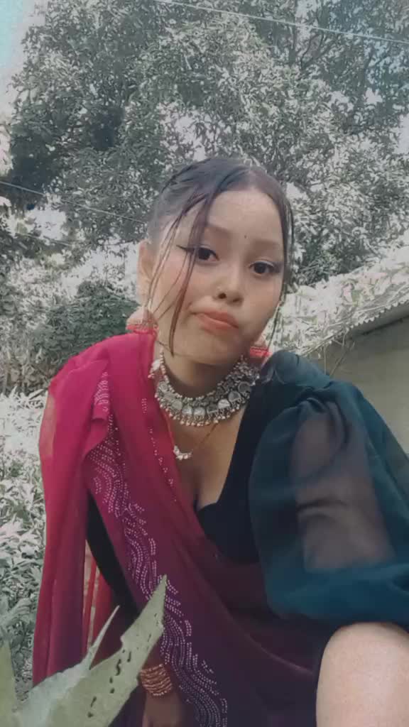@Tharuniya__lady💖🤞