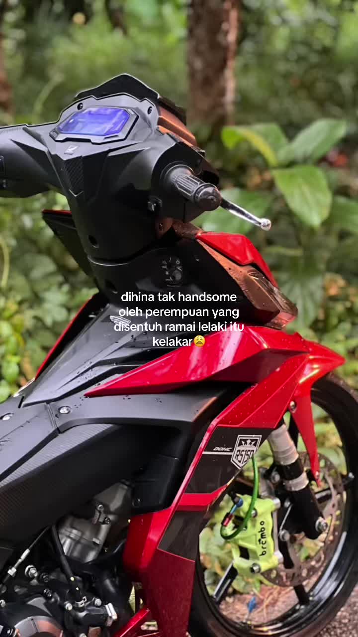@M/F