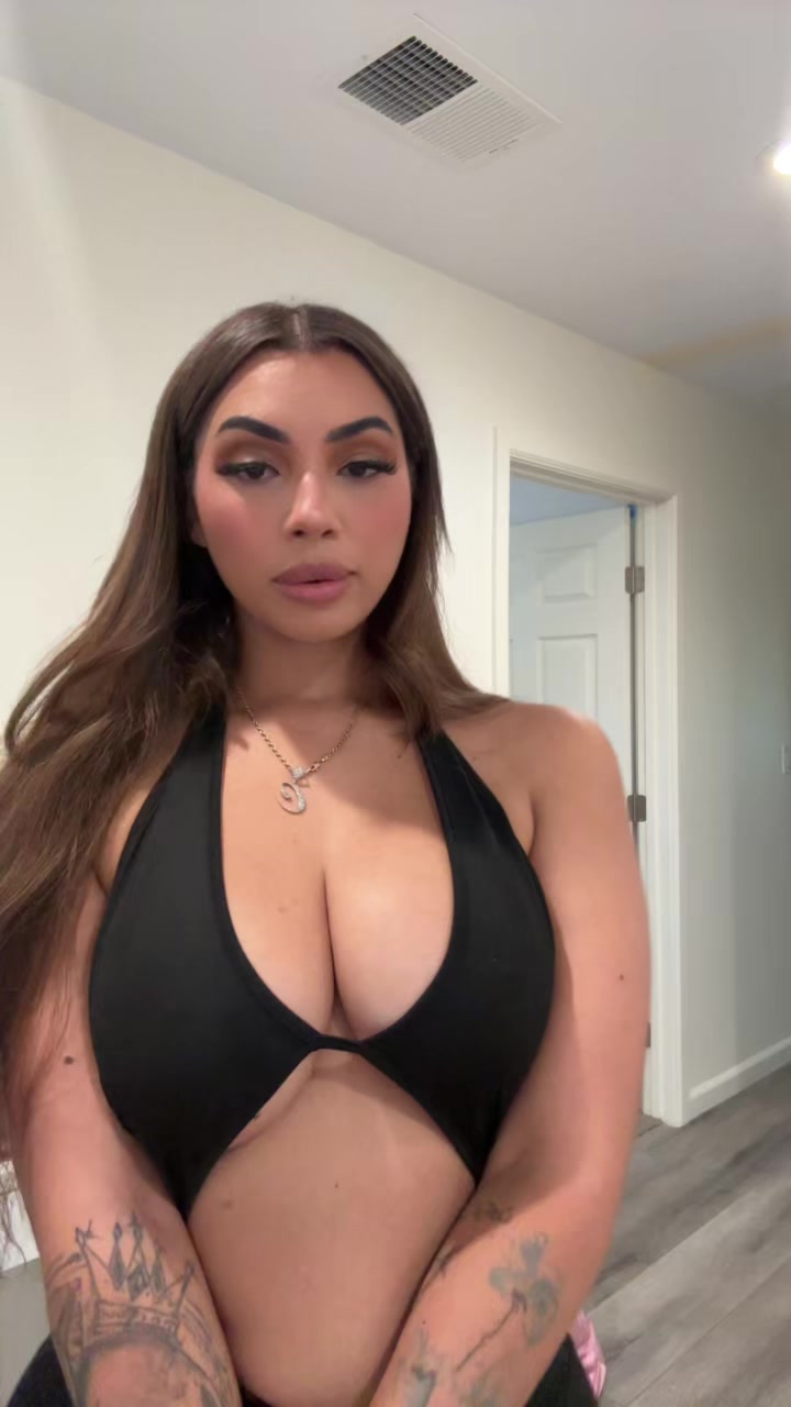 @Cici&ensp;Bae