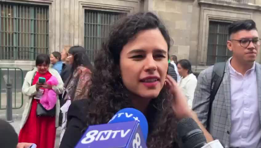 @Todo es Política