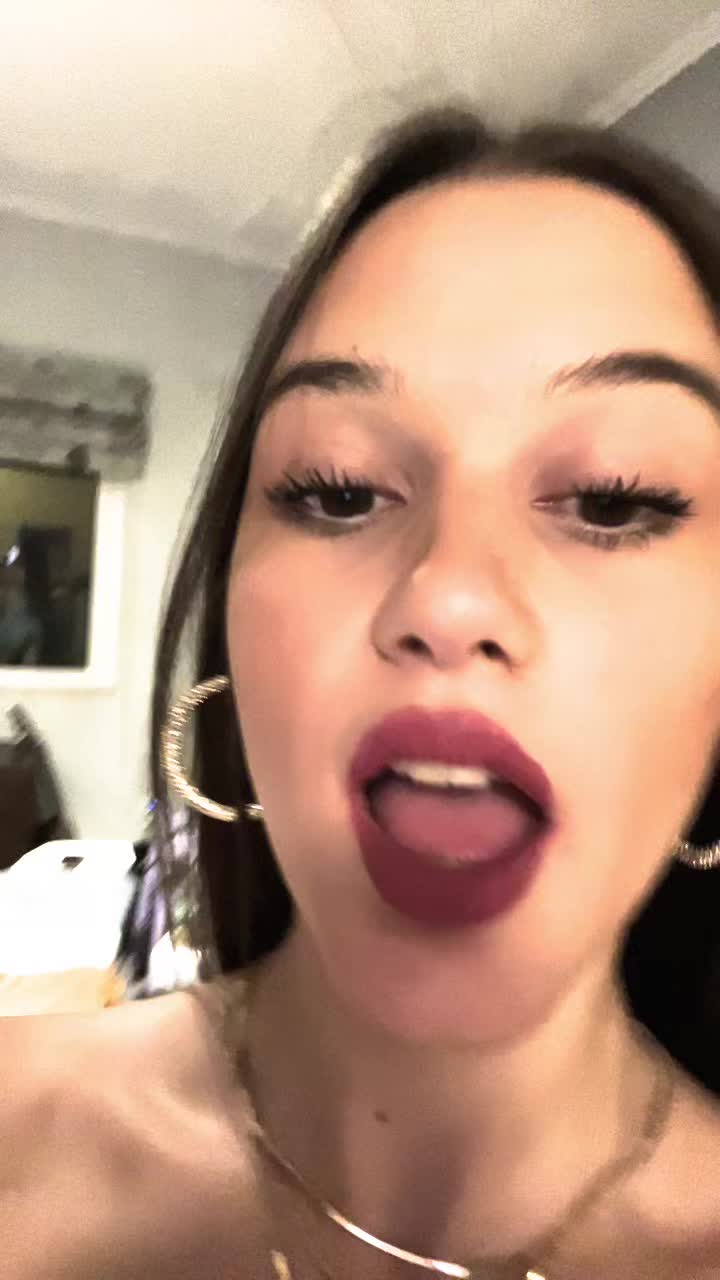 @eleniii