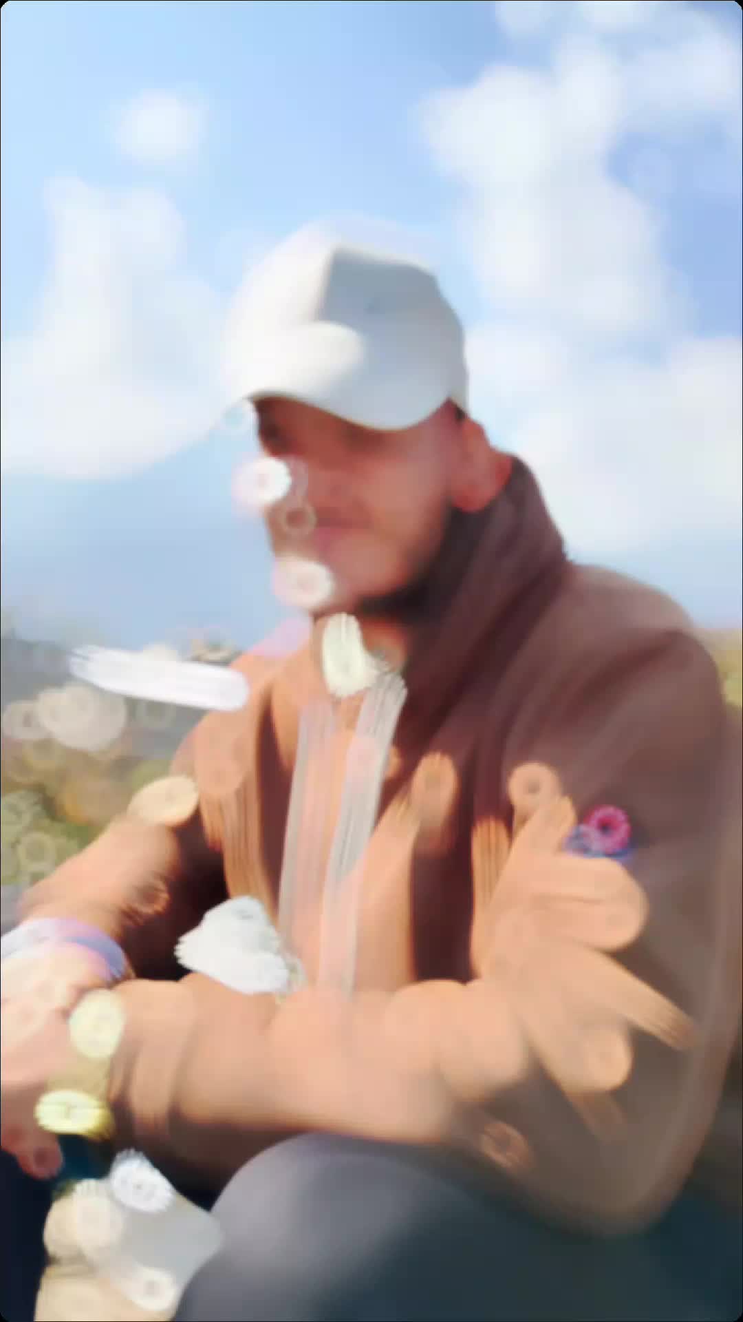 @💰🥹