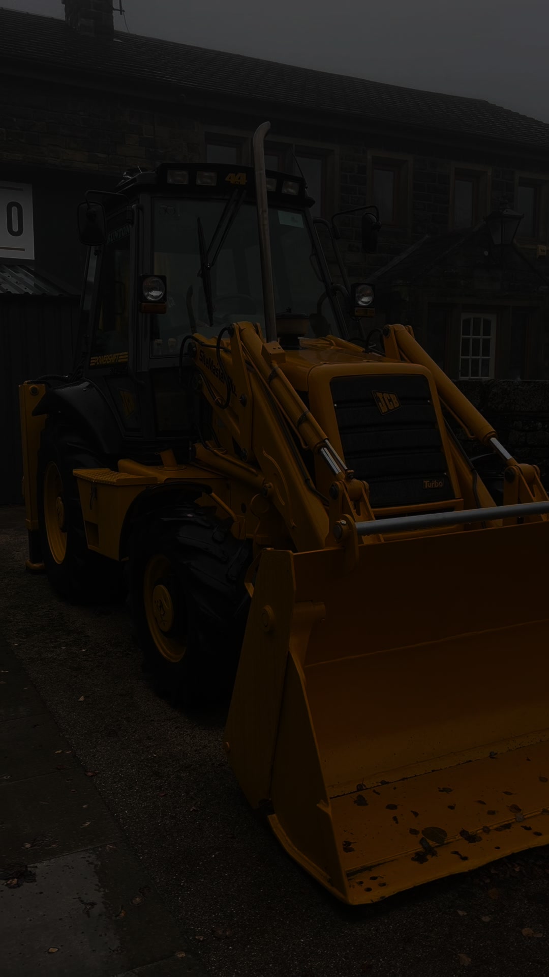 @Retro JCB