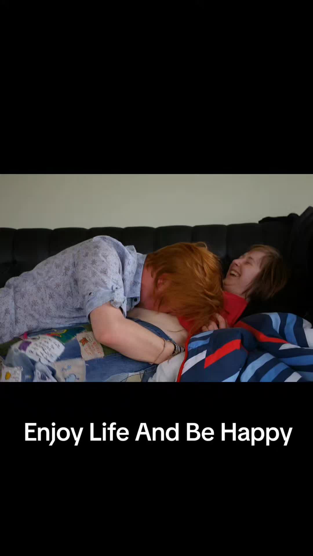 @tummy.raspberries) - Urlebird