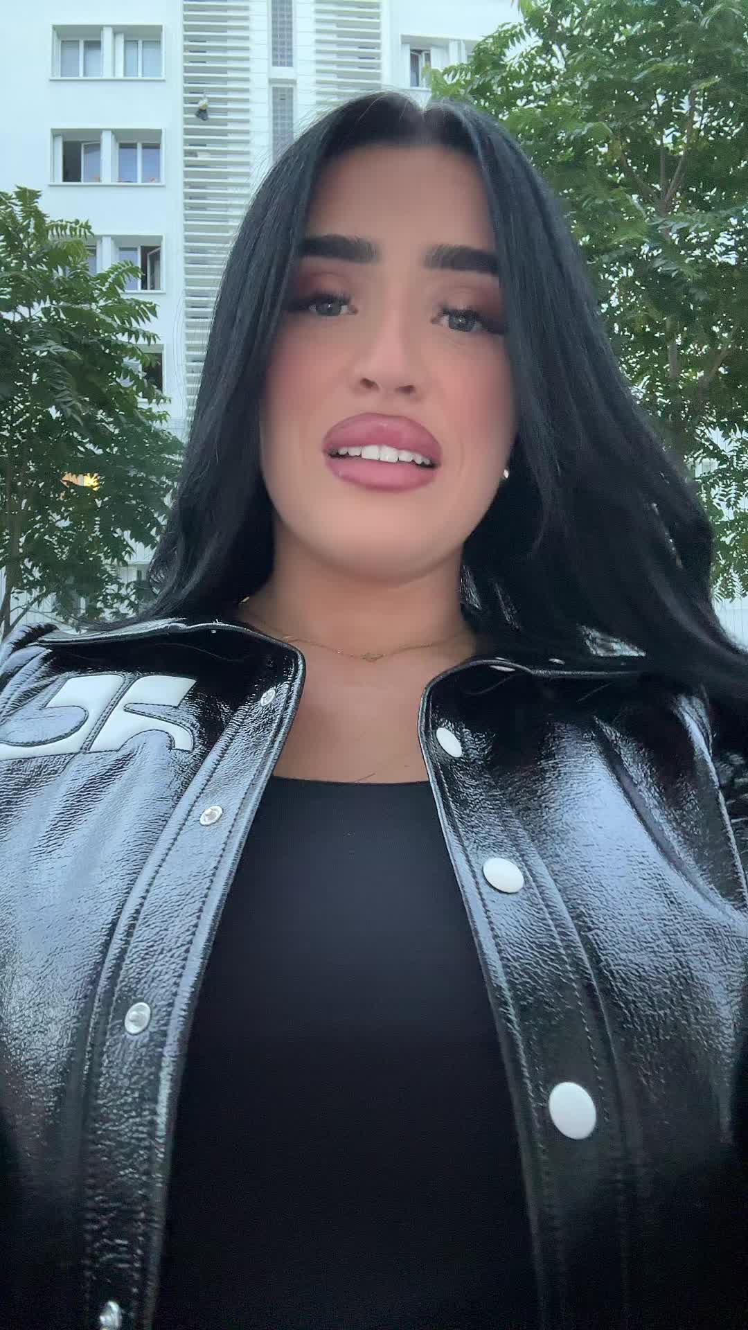 @Carla Belucci