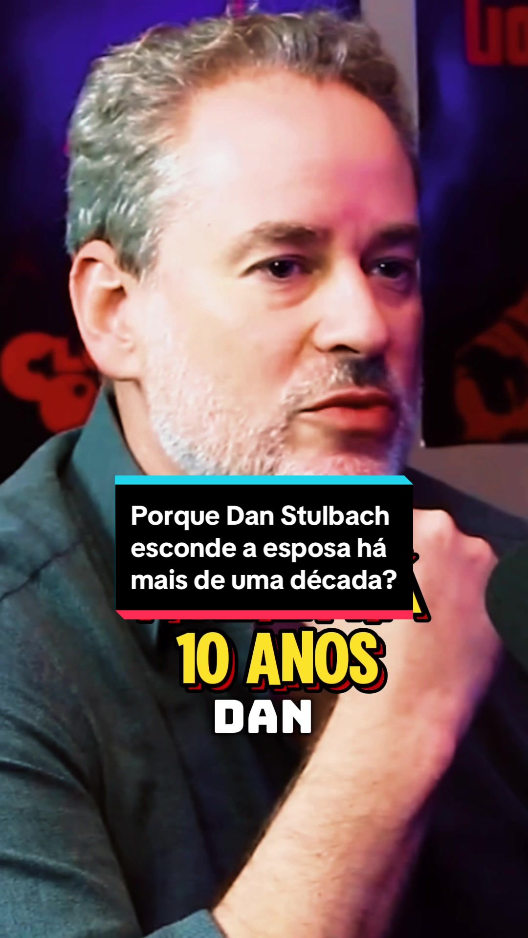 @CURIOSAMENTE FAMOSOS