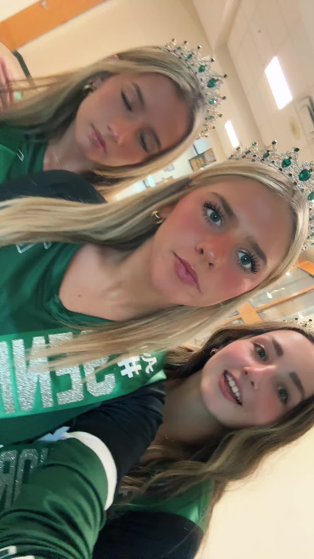 @ava