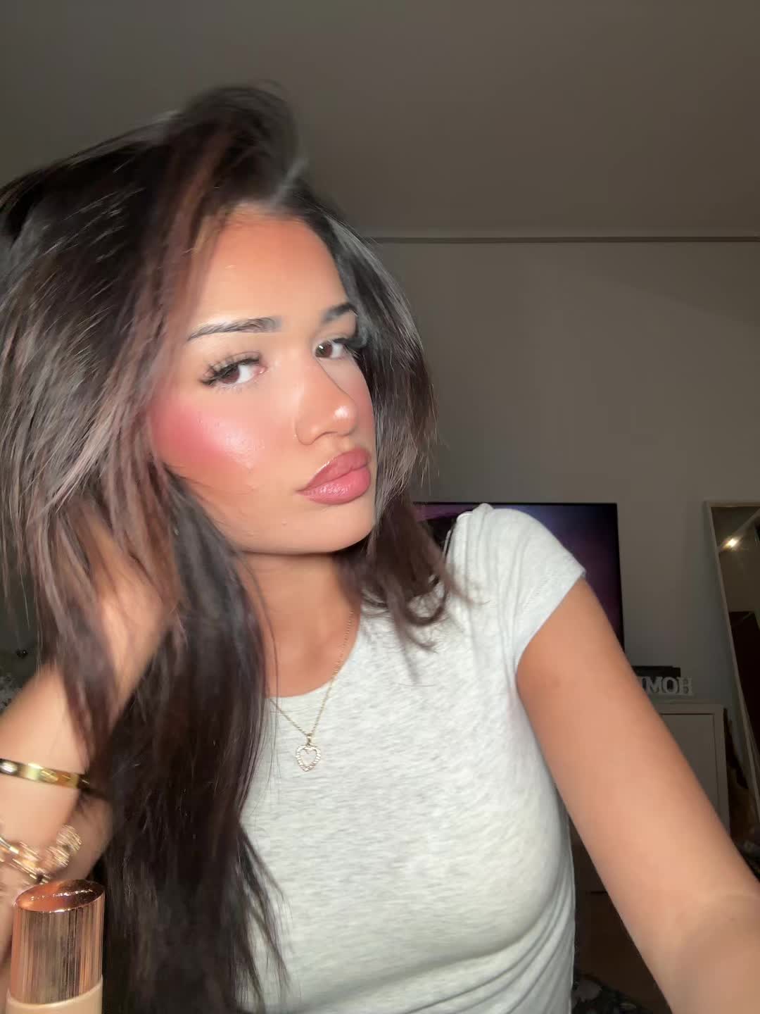 @𝑆𝑎𝑛𝑑𝑟𝑎🤍