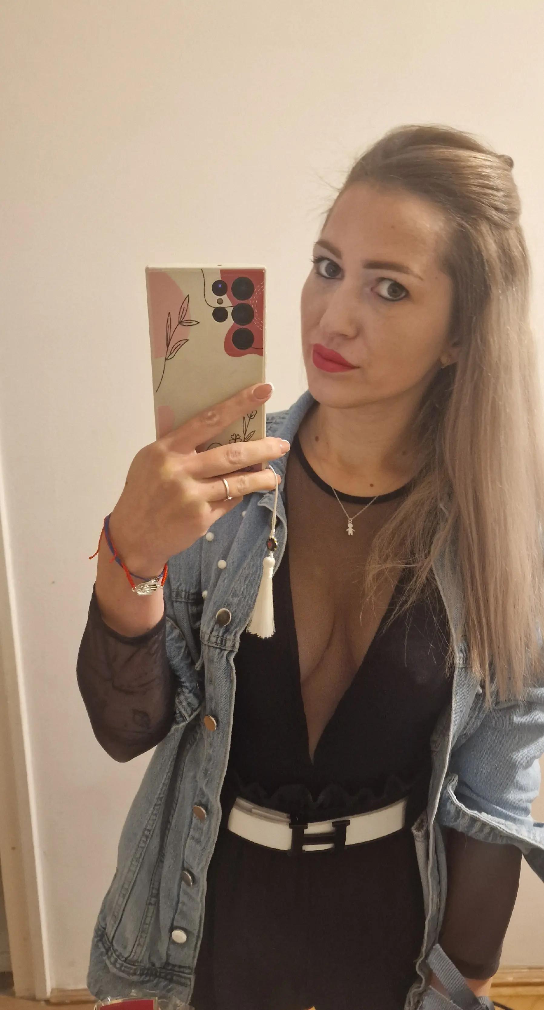 @Rena.rbb