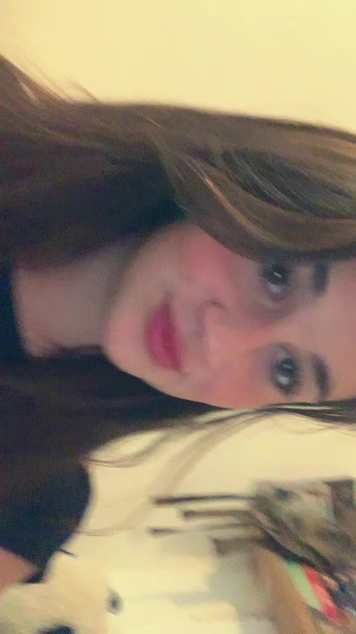 @Ju💋