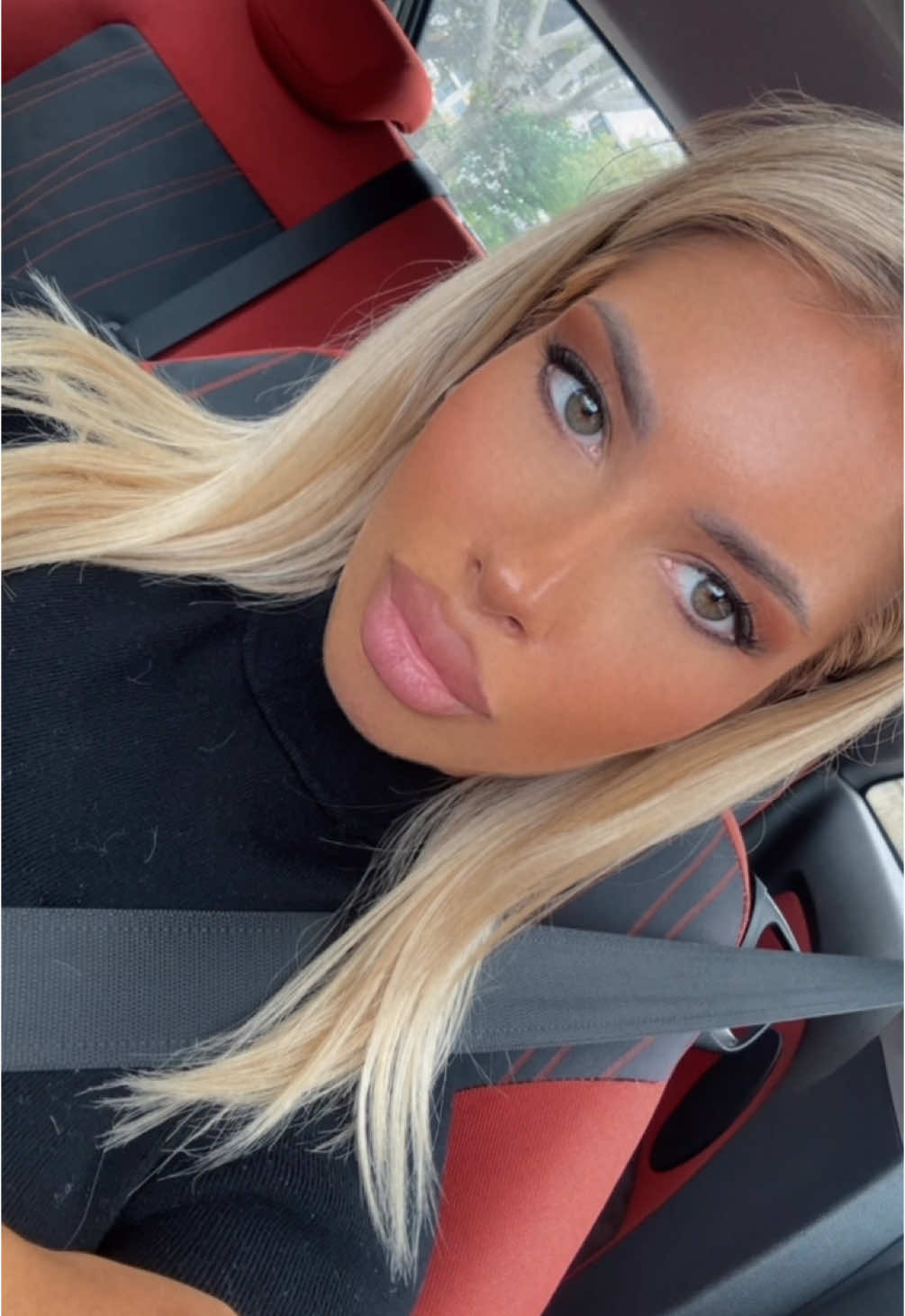 @Debora 💎