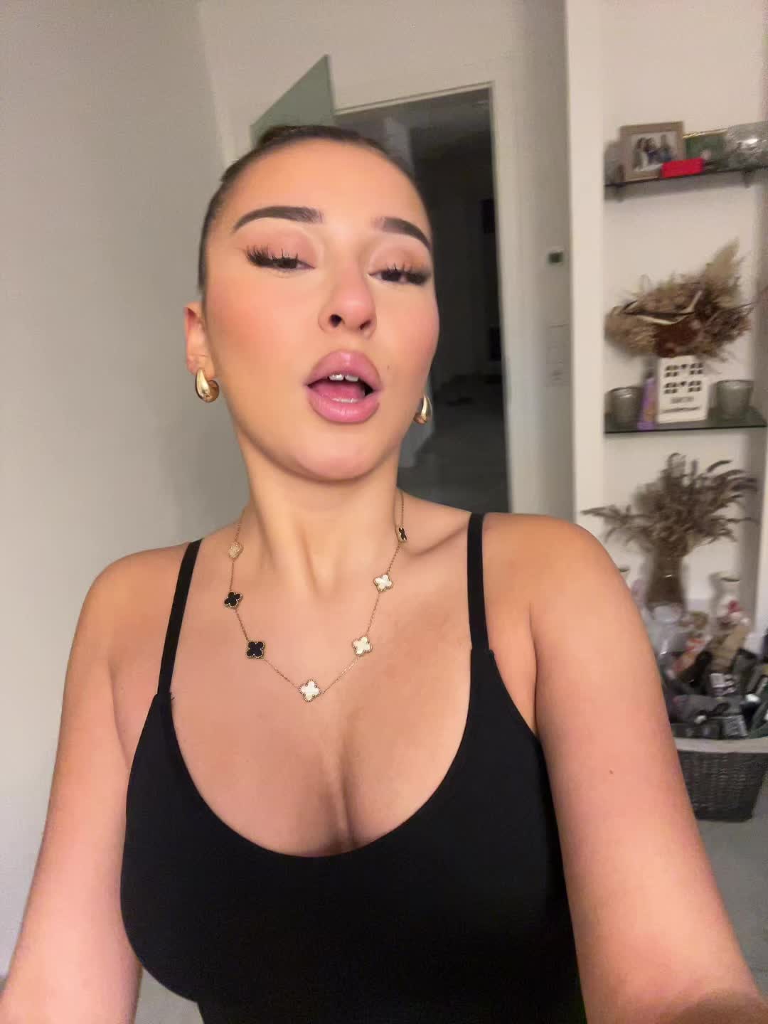 @𝓂ℯ𝓁𝒾𝓈🦦