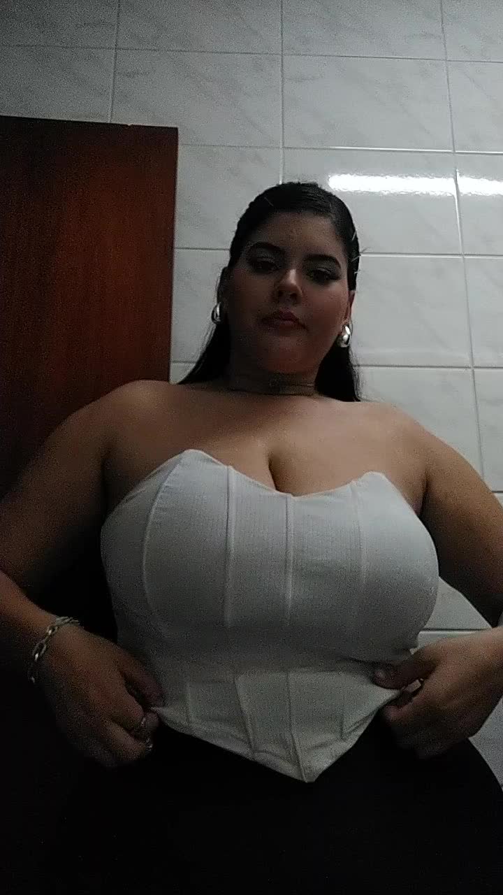 @_Mallu.silva_